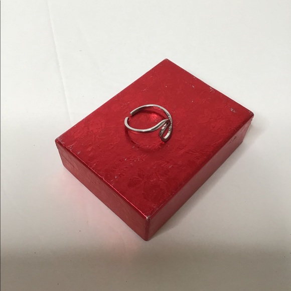 Wave Ring - Picture 3 of 4